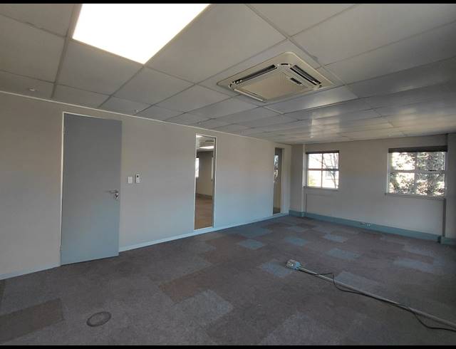 486M² OFFICE TO LET IN BRYANSTON